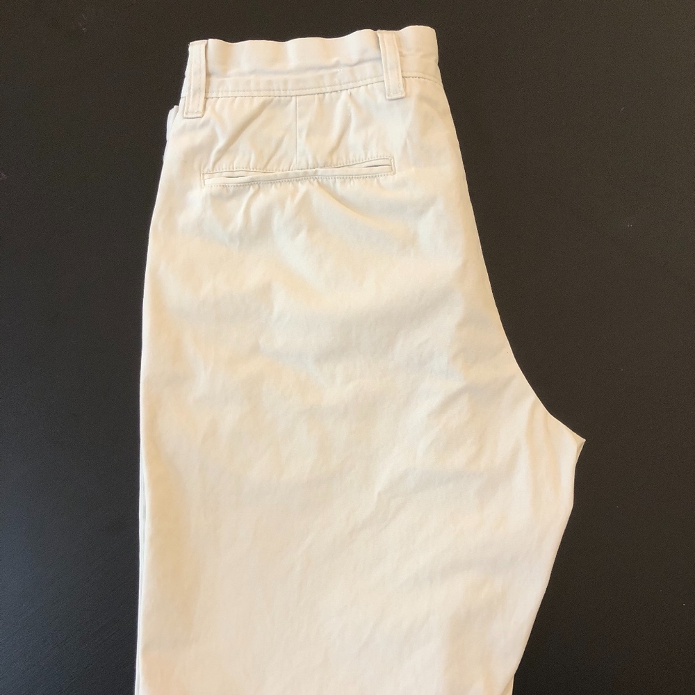 J. Crew Classic Fit Chino 31x32 light khaki